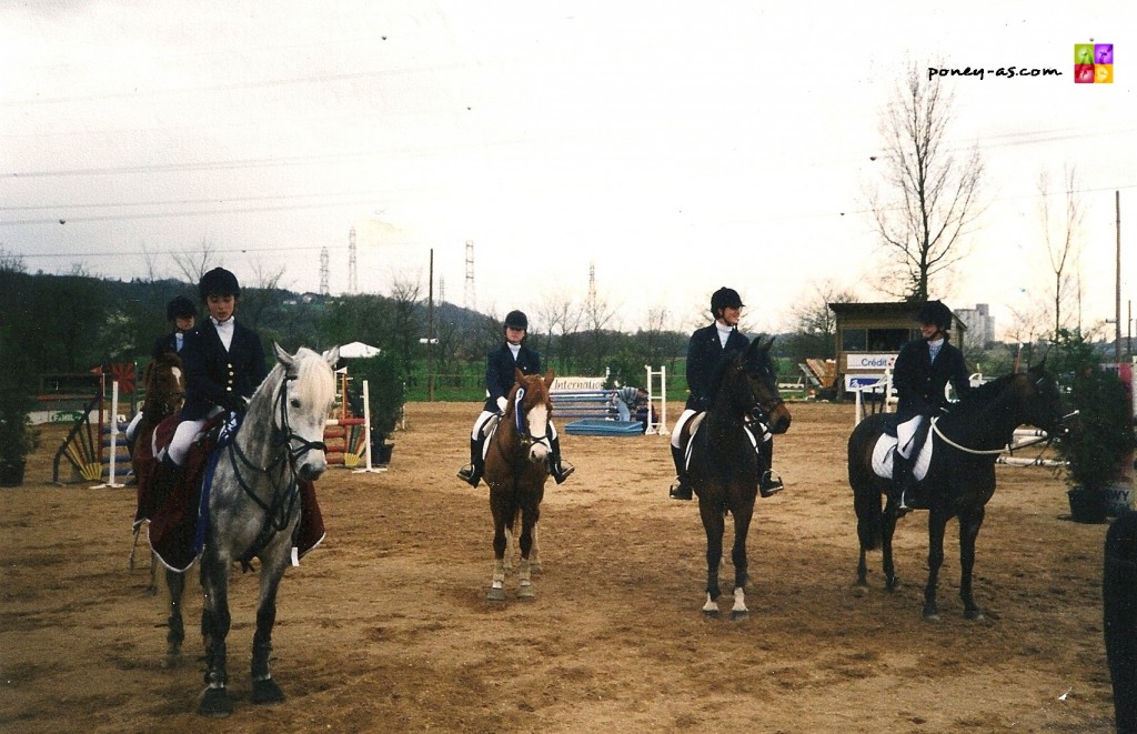 Emilie Dhenry et la formidable Vicky remportent le Grand Prix CSO de La Maxe en 1999, quelques mois avant leur titre de championnes de France - Ph. Camille Kirmann