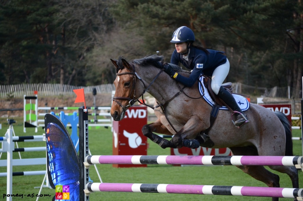 Jenna Yrjovuori et Honey - ph. Camille Kirmann