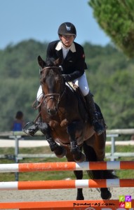 Silverlea Dorian obtient le même week-end une mention Elite en CSO 5 ans D - ph. Camille Kirmann