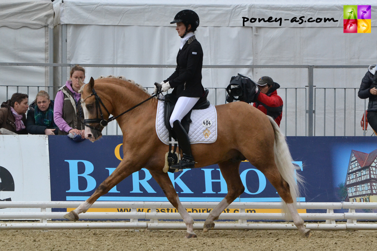 Diamond Touch 2 (Golden Time x FS Golden Moonlight) a aussi dégagé de grandes qualités. Il est 3e sous la selle de Jacqueline Schurf - ph. Pauline Bernuchon