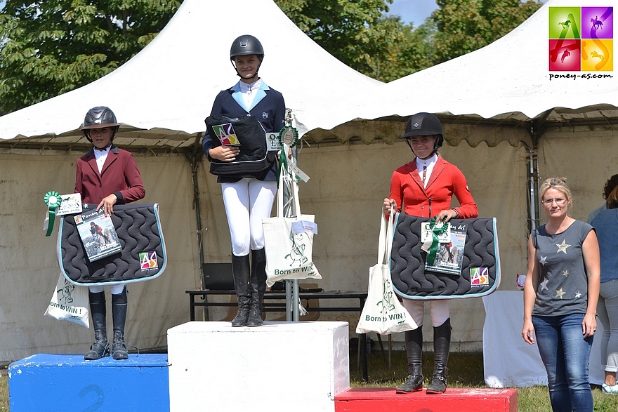 Podium As Poney 2D TDA Niort. Epreuve sponsorisée par Poney As - ph. Pauline Bernuchon