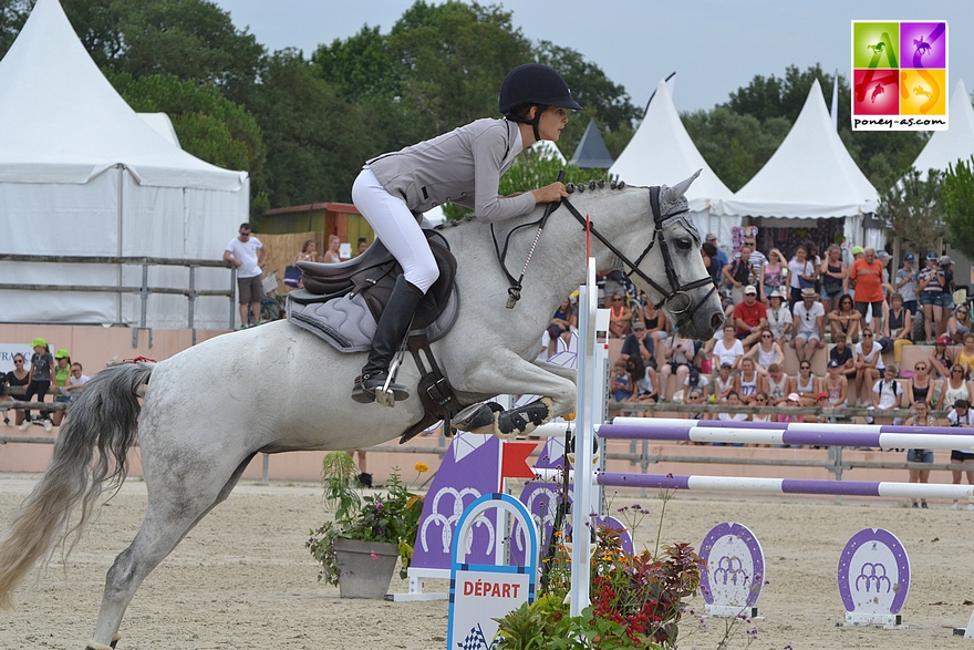 Iris de Fontenay et Une Muse d'Hurl'Vent - ph. Poney As