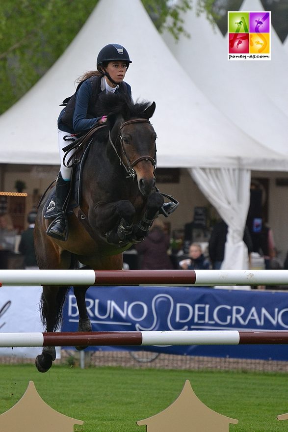 Léane Desmeure et Twinkle Toes Aluinn, double 0 dans le GP du CSIP de Barbizon - ph. Poney As