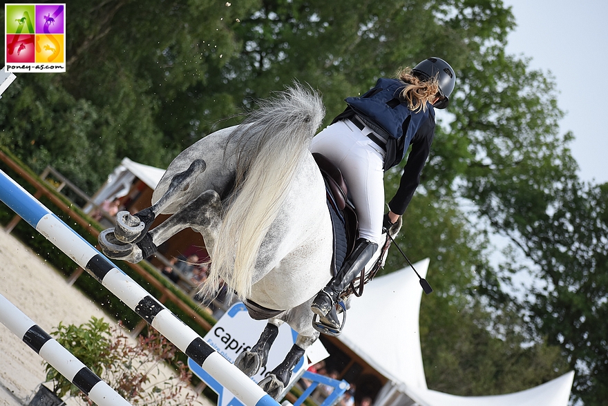 Ilona Mezzadri et Callas Rezidal Z signent un habituel sans-faute rapide dans la Vitesse du samedi - ph. Poney As