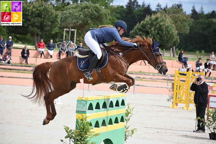 Jade Schwint et Volcan de Chambord - ph. Poney As