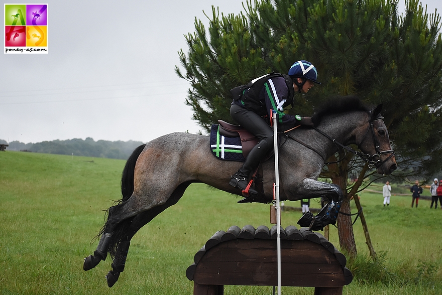 Aurélien Tourres et Rossaveal Romeo - ph. Poney As