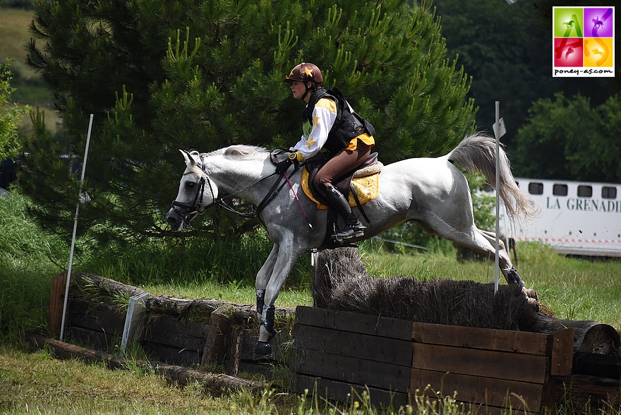 Laurène Maillard et Tamam Ibn Ouskoub - ph. Poney As