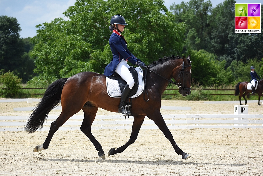 Lisa Gualtieri et son étalon O Ma Doué Kersidal - ph. Poney As