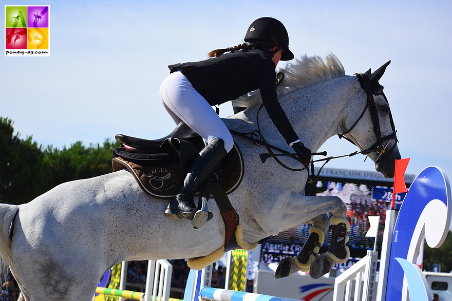 6e : Agathe Cros et Valoa de Chastelaures - 0+4+12+0 - ph. Poney As