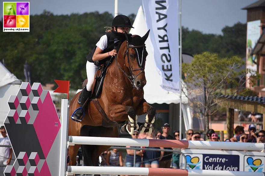 4e : Zoé Wellenreiter et Rocket de la Courance - 4+0+8+4 - ph. Poney As