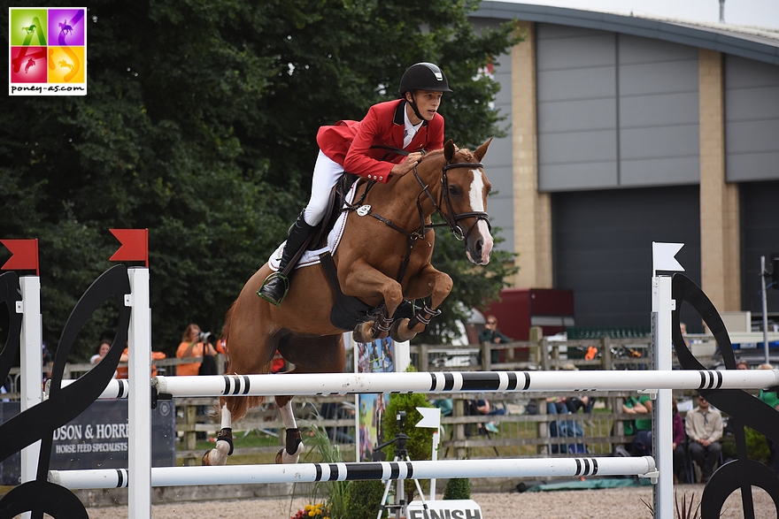 Aaron Tijskens (Bel) et Superbre de Laloena - ph. Poney As