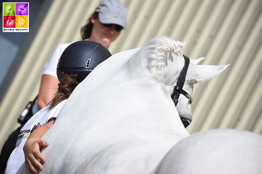 Louise Van Dijck (Bel)) et Gasmann B vh Juxschot - ph. Poney As