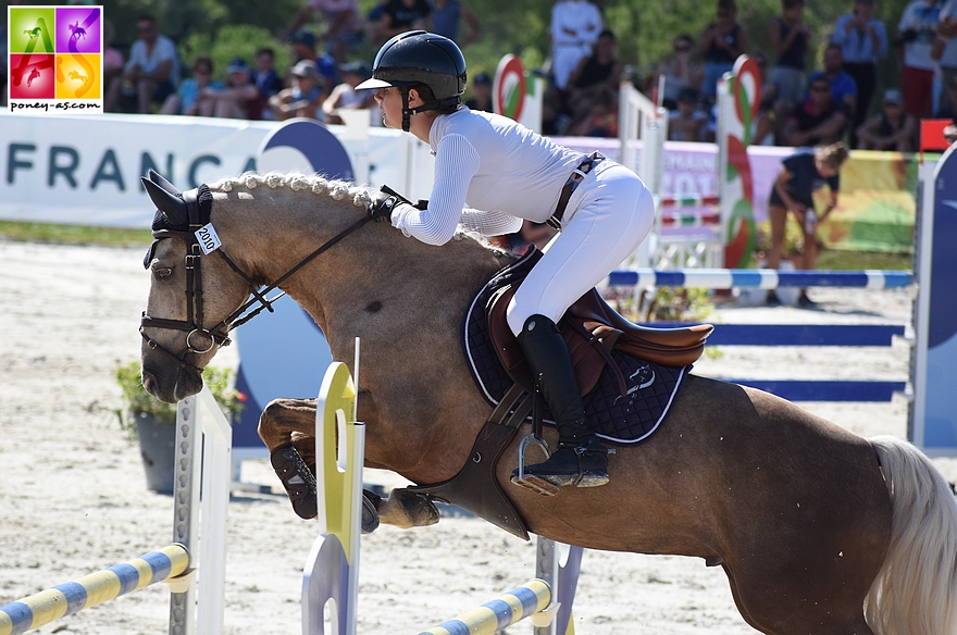 Champion de France des 7 ans - Balisto de Bosa sous la selle de Lou Morali - ph. Poney As