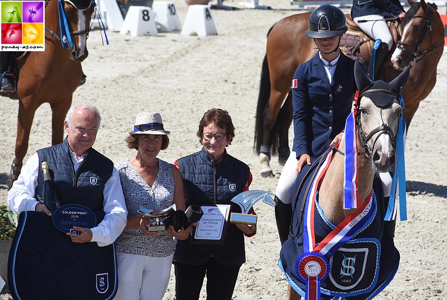 Champion de France des 7 ans - Balisto de Bosa sous la selle de Lou Morali - ph. Poney As