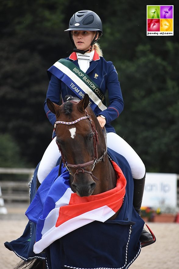 O Ma Doué Kersidal (IPC 177) et Lisa Gualtieri - ph. Poney As