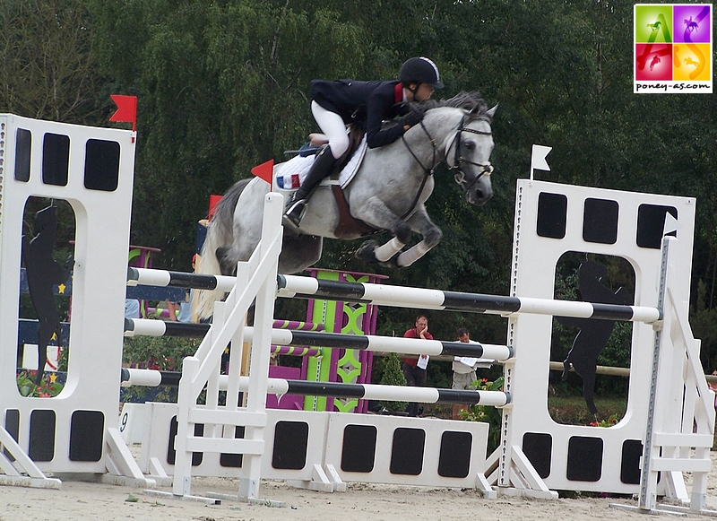 Jimmerdor et Morgane de Chastenet lors des championnats d'Europe de Saumur en 2006 - ph. Poney As