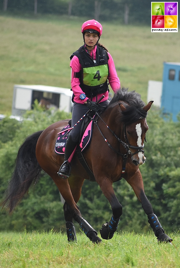 Louise Petitjean et Versailles des Morins - ph. Poney As