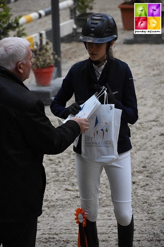 Comme Lou Morali et Berlioz, Ilona Mezzadri et Callas Rezidal Z ont bouclé 2 tours sans-faute - ph. Poney As