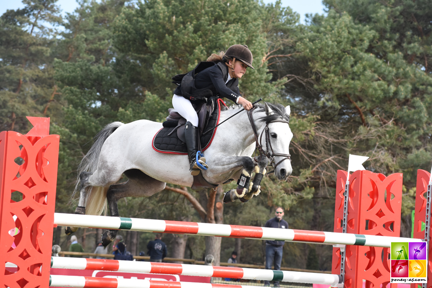 Estelle Salomé et Absolue Le Courtal - ph. Poney As