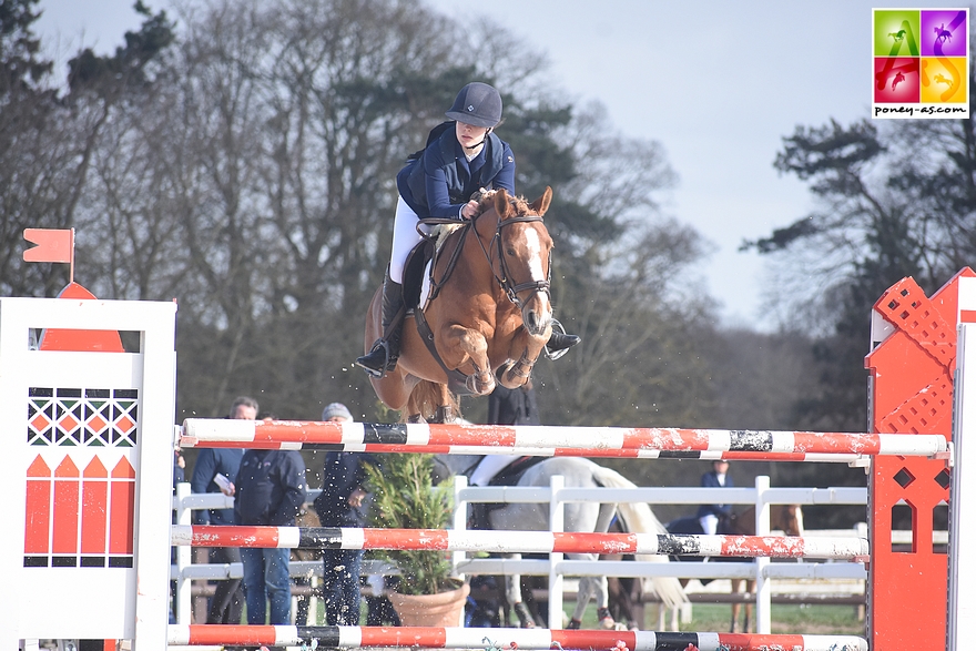 Perrine Pottier et Ultralinaro de Lahaye - ph. Poney As