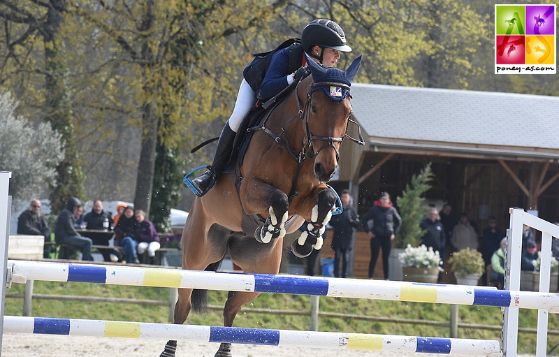 Sarah Desmoules et Tutti Quanti Joyeuse du Mystère - ph. Poney As