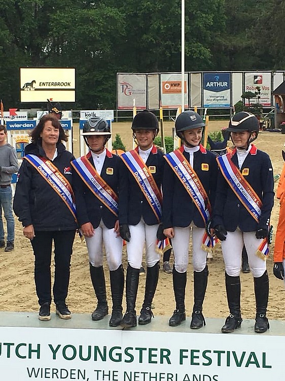 Avec un score vierge, les jeunes Britanniques se sont imposées dans la Coupe des nations du CSIOP de Wierden - ph. coll. privée