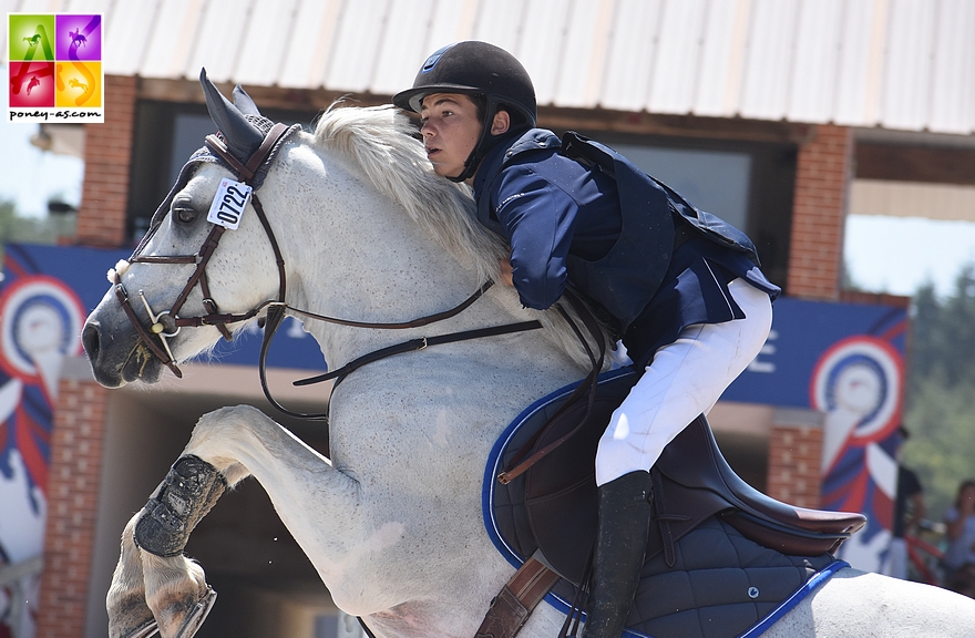 Mathis Vallat et Udix d'Isky sont médaillés de bronze - ph. Poney As