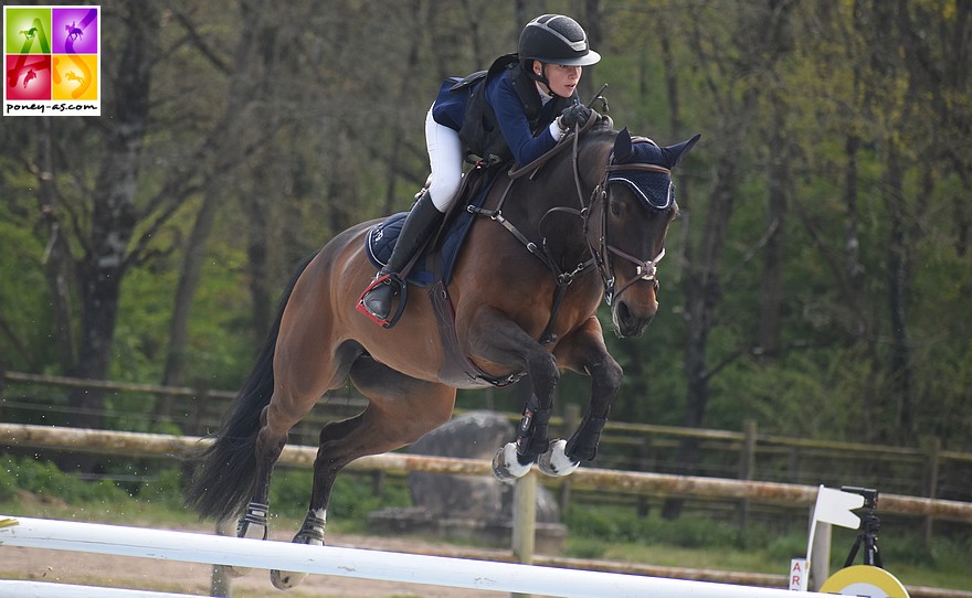 Sarah Desmoules et Austin Joyeuse bouclent le seul parcours sans-faute du Grand Prix As Excellence de Sainte-Cécile - ph. Poney As