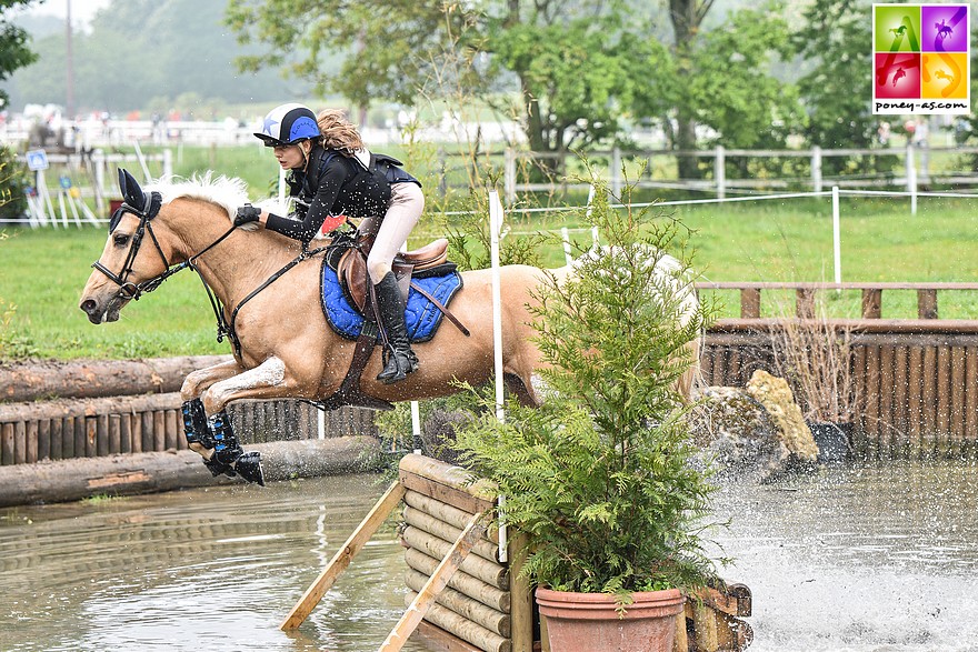 Louise Perrin et Taleyrac détenaient provisoirement la tête du CCIP d'Ardingly à l'issue du dressaget et de l'hippique - ph. Marine Delie