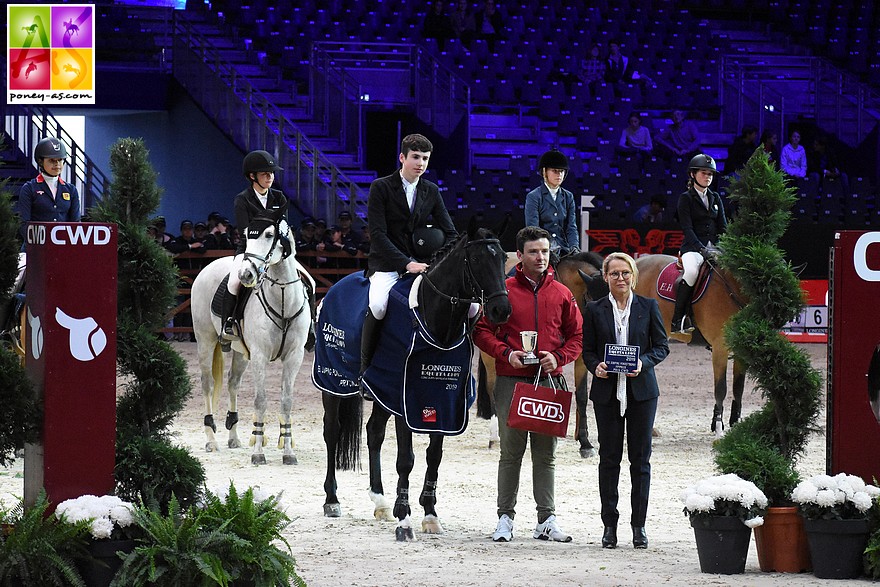 L’Irlandais John Mcentee et Carrickaduff Pet s’imposent sur cette première épreuve du FEI Jumping Ponies' Trophy de Lyon - ph. Poney As