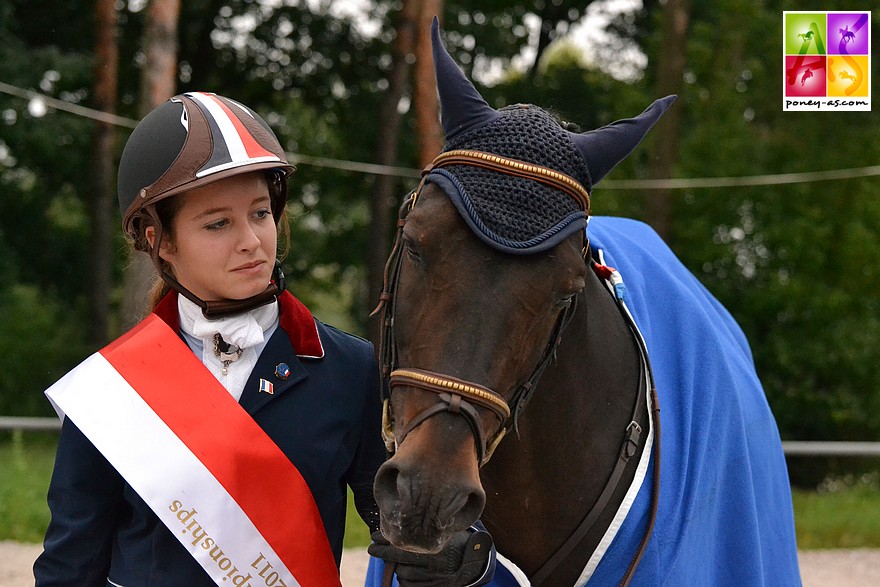 Luce Bentejac et l’étalon Mon Nantano de Florys SL sont les premiers champions d’Europe français de l’histoire – ph. Poney As