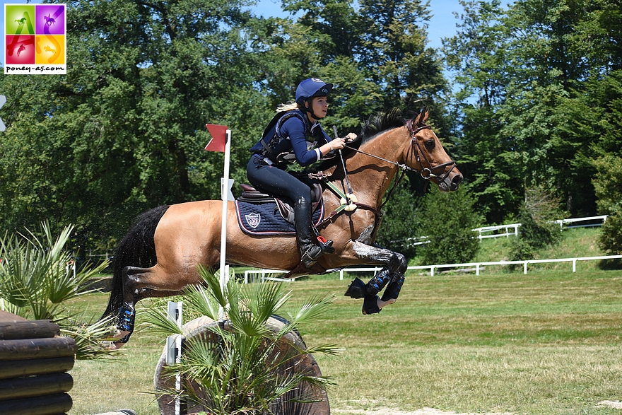 Chloé Gualtieri et Virtuose Teakitina - ph. Poney As1