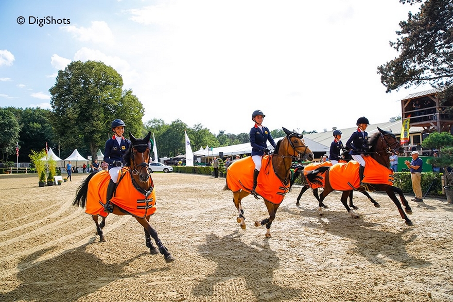 L'équipe de Grande-Bretagne conserve son titre dans la Coupe des nations du CSIOP de Wierden ! - ph. DigiShots