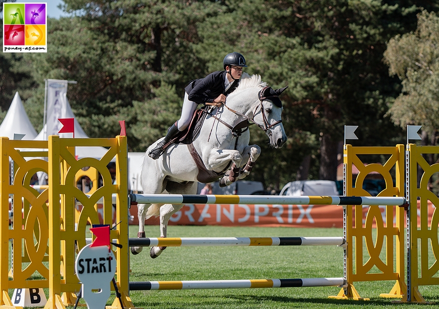 Baptiste Eichner et Alibi de la Buqueuse remportent la première épreuve à 1,25 m du CSIOP de Fontainebleau – ph. Marine Delie