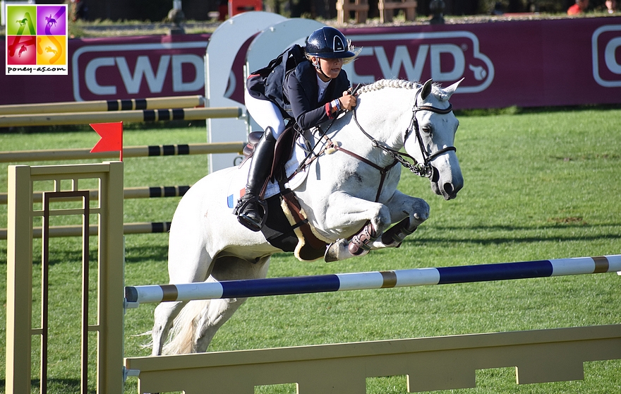 Anna Szarzewski et Vaughann de Vuzit sont 2e du Grand Prix du CSIP de San Giovanni In Marignano - ph. Poney As