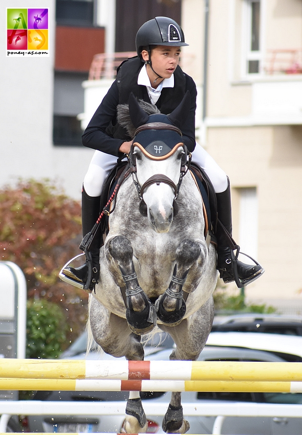 Comme à Chazey-sur-Ain, Nohlan Vallat s’offrent un doublé Vitesse / Grand Prix As Excellence. Il présentait la vice-championne des 7 ans Cadix de Verduizant – ph. Poney As