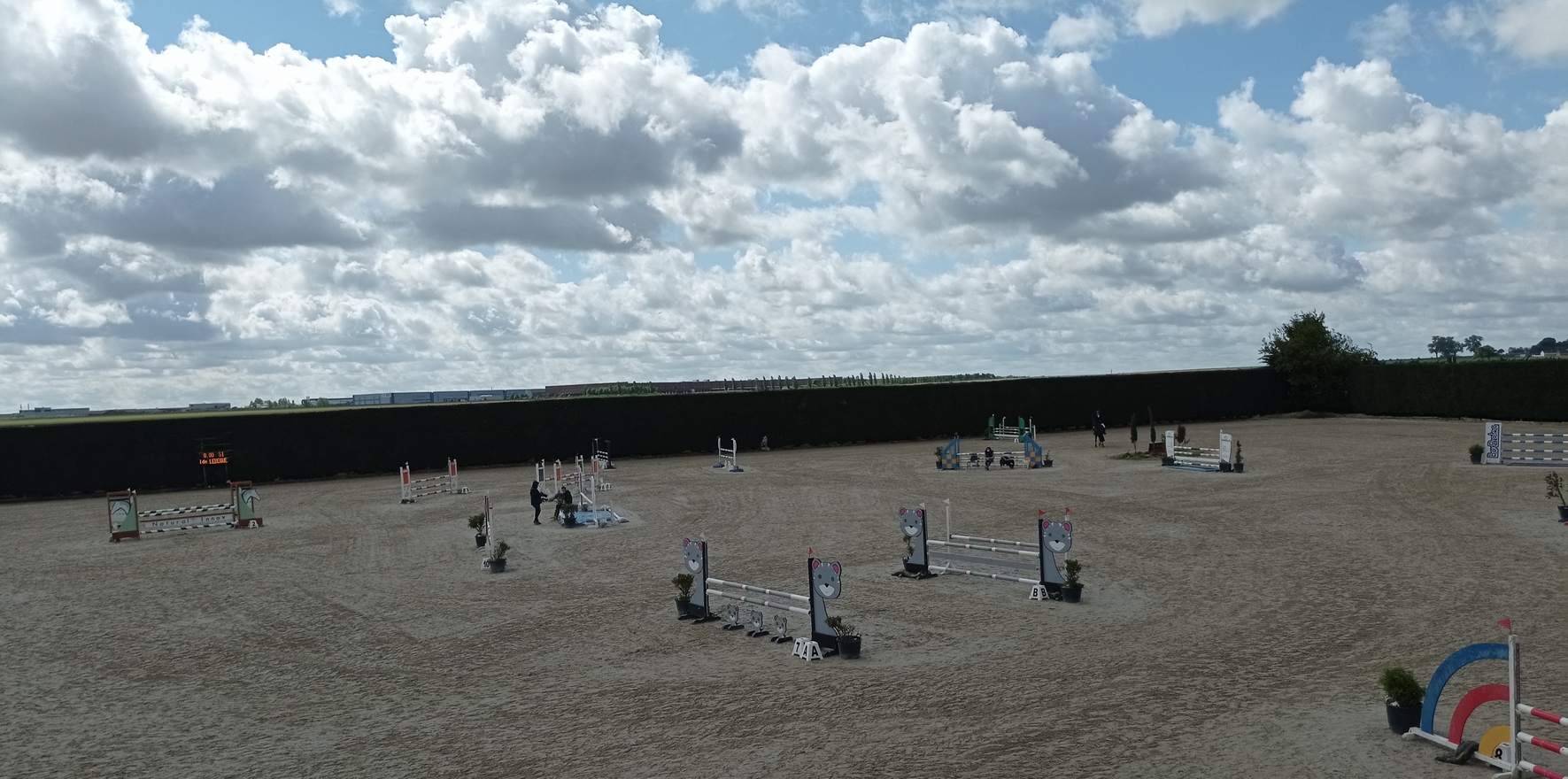 L'Etrier du Cambresis organisait ce week-end trois journées de compétition – ph. MYZOOM